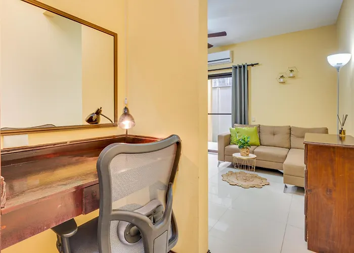 Family Retreat W/ Pool Access: Walk To Beach! Carpintero